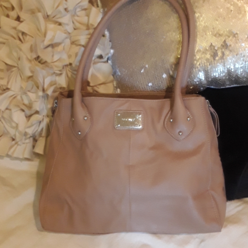 ❤Nine West Classic Taupe Indugance Purse